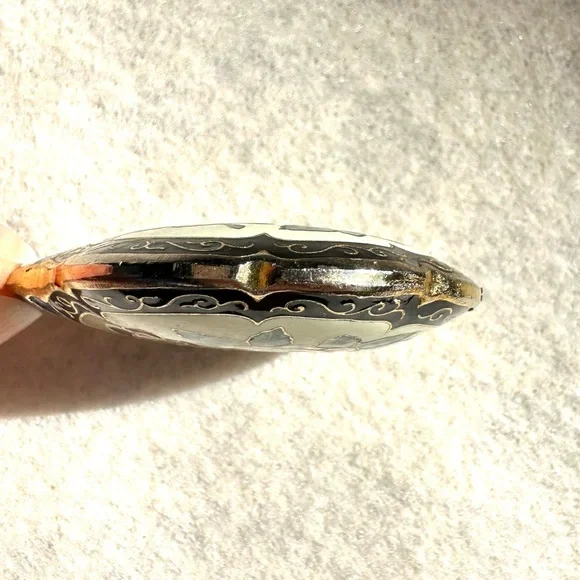 2 Cloisonne Pieces: Puffy Pendant and a Brooch - Picture 6 of 9